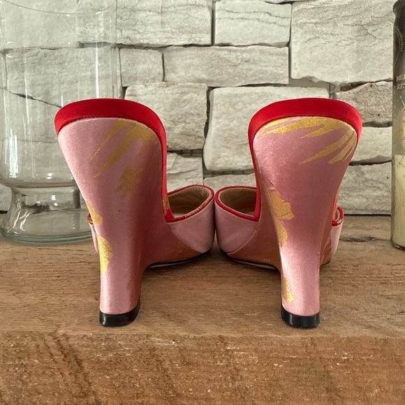 Cynthia Rowley Metallic Gold Foil Satin Wedge Sz: 7 - Picture 8 of 13